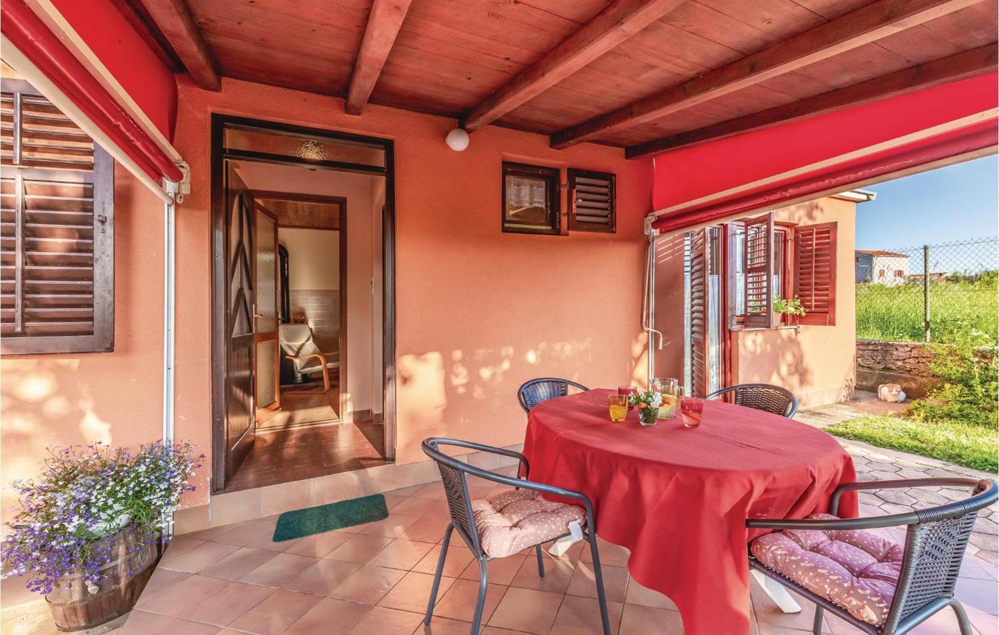 1 Bedroom Pet Friendly Home In Sisan Exterior photo